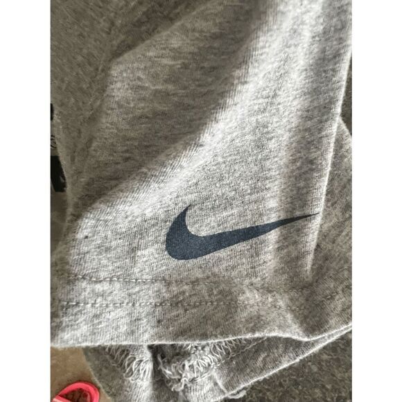 Patriots NFL Football t-shirt size Large - Picture 4 of 7